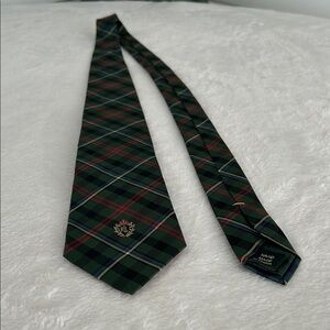 Ralph Lauren Classic Tartan Plaid Tie. 100% Silk